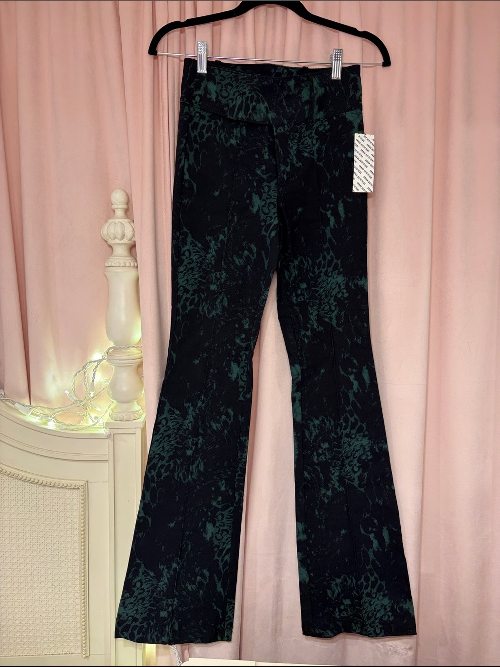 Mid-Rise Flared Pants in Black with Dark Green Leopard Pattern